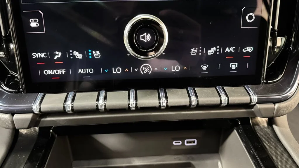 2026 GMC Yukon XL AT4 - Photo 17