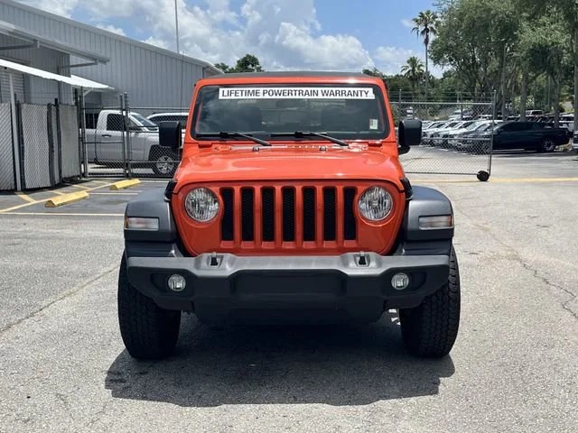 Used 2019  Jeep Sport S image 10