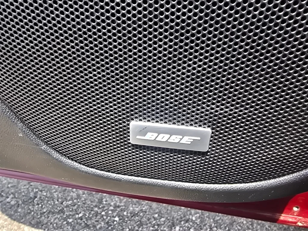 Used 2017 Crimson Red Tintcoat GMC SLT image 18