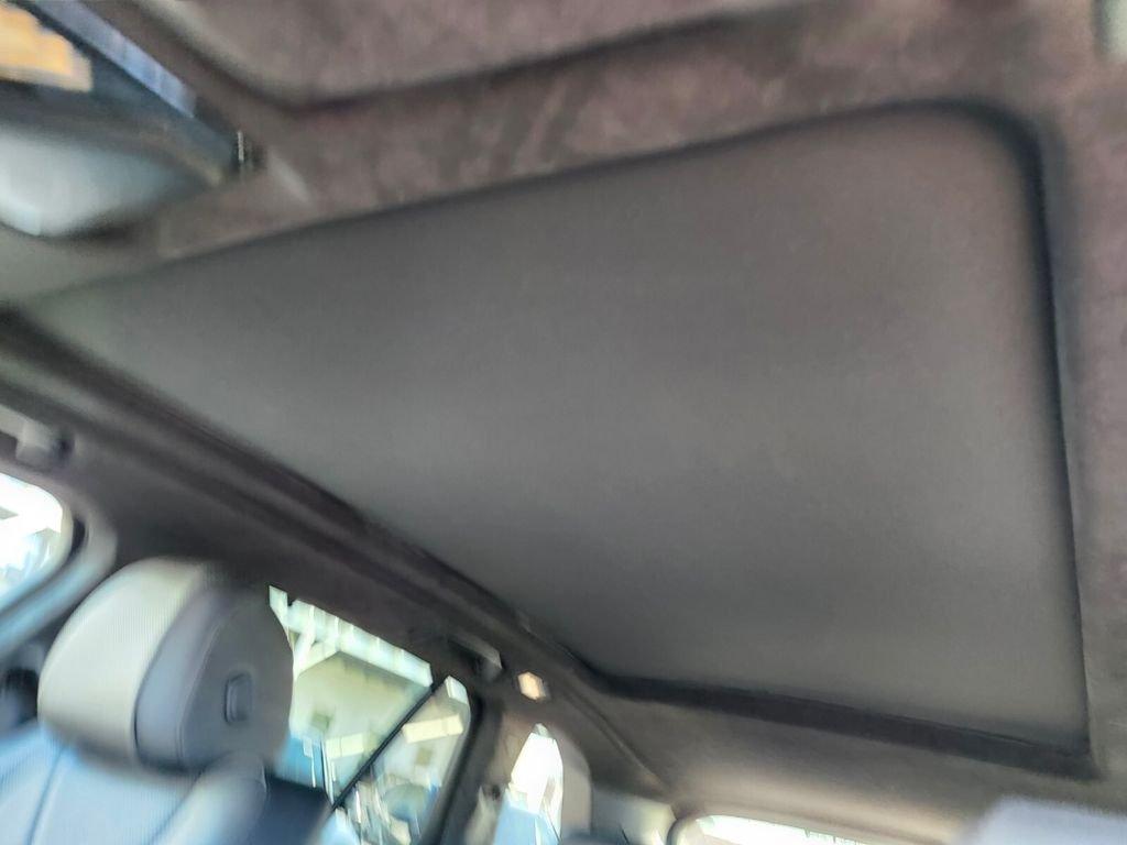 Used 2026 Gray BMW xDrive40i image 17