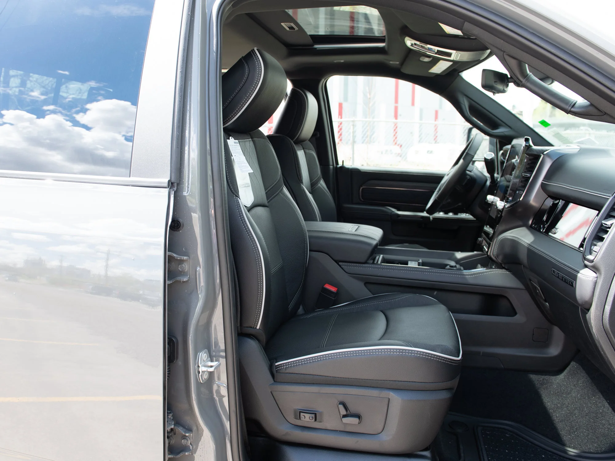 New 2026 Grey RAM Limited* image 27