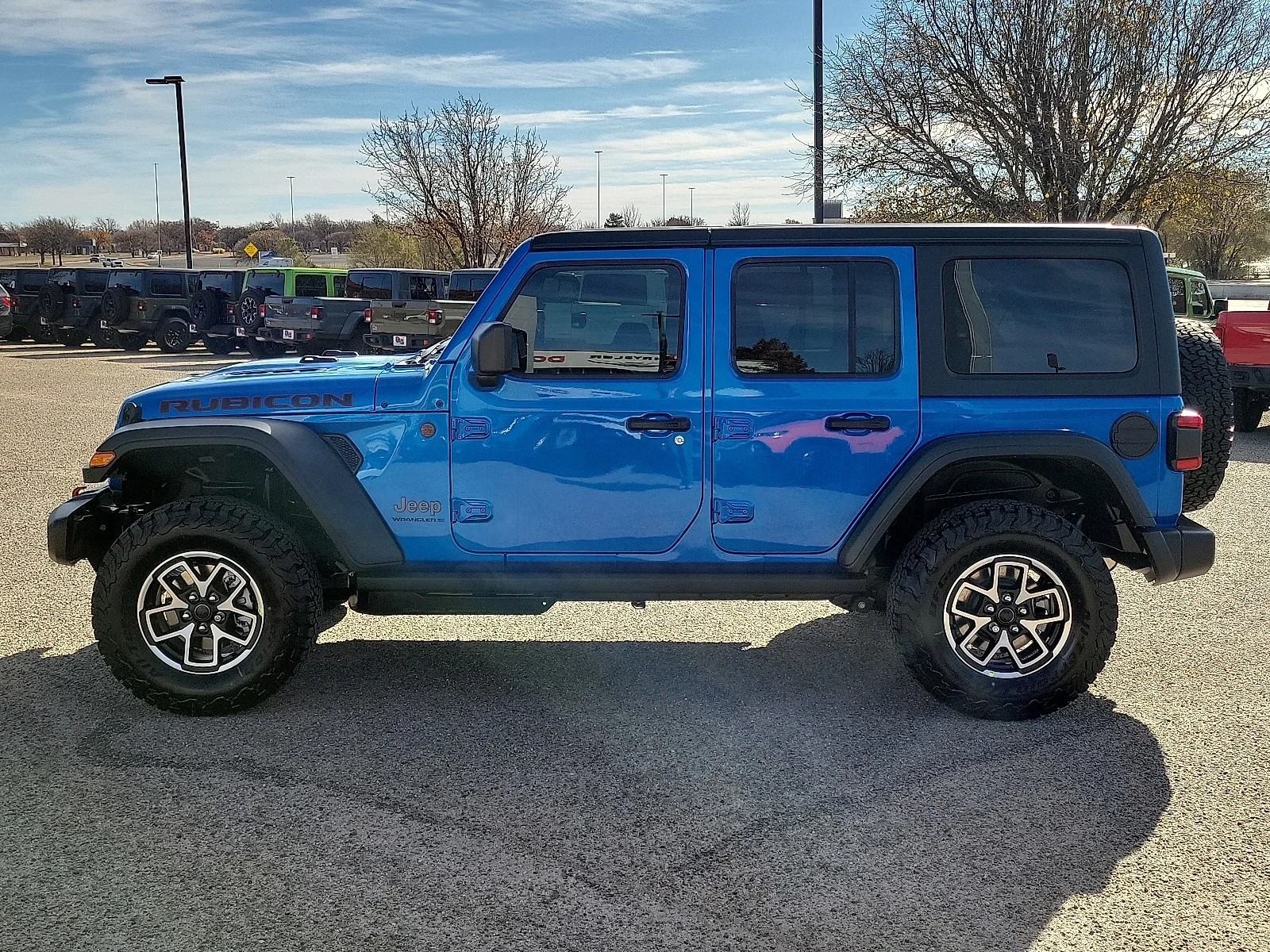 New 2026 Hydro Blue Pearlcoat Jeep 4-DOOR RUBICON image 2