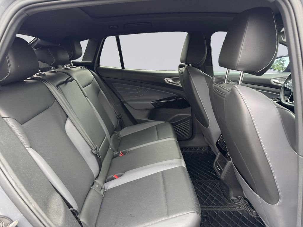 Used 2023 Gray Volkswagen Pro S image 18