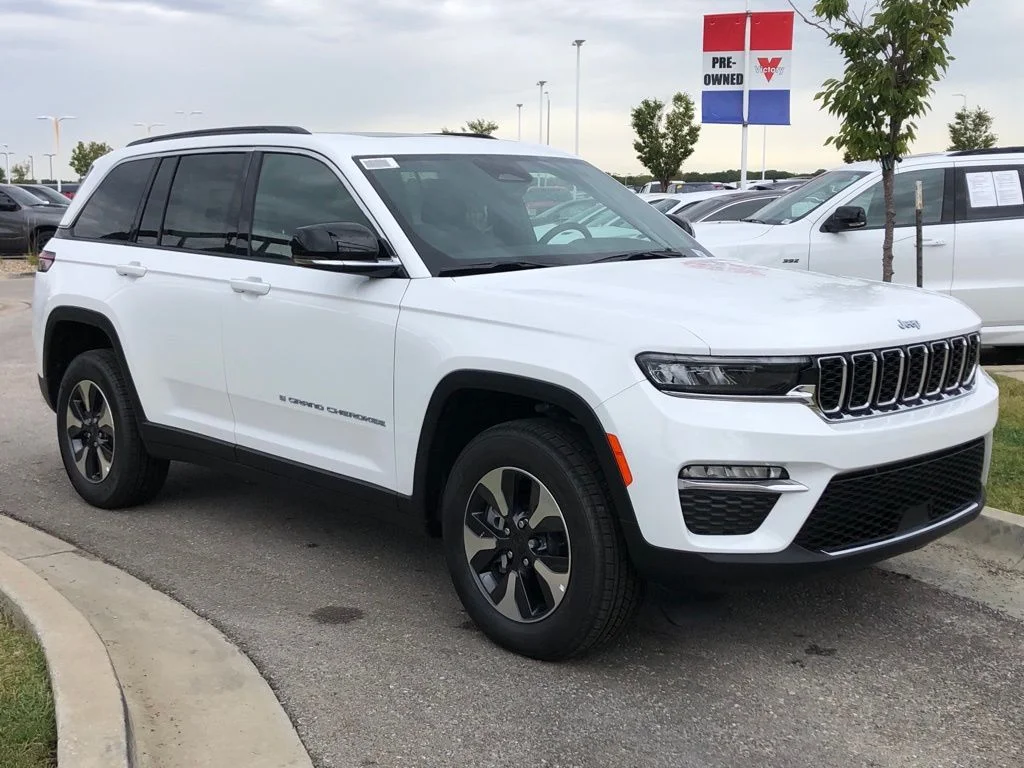 New 2024 White Jeep 4xe image 3