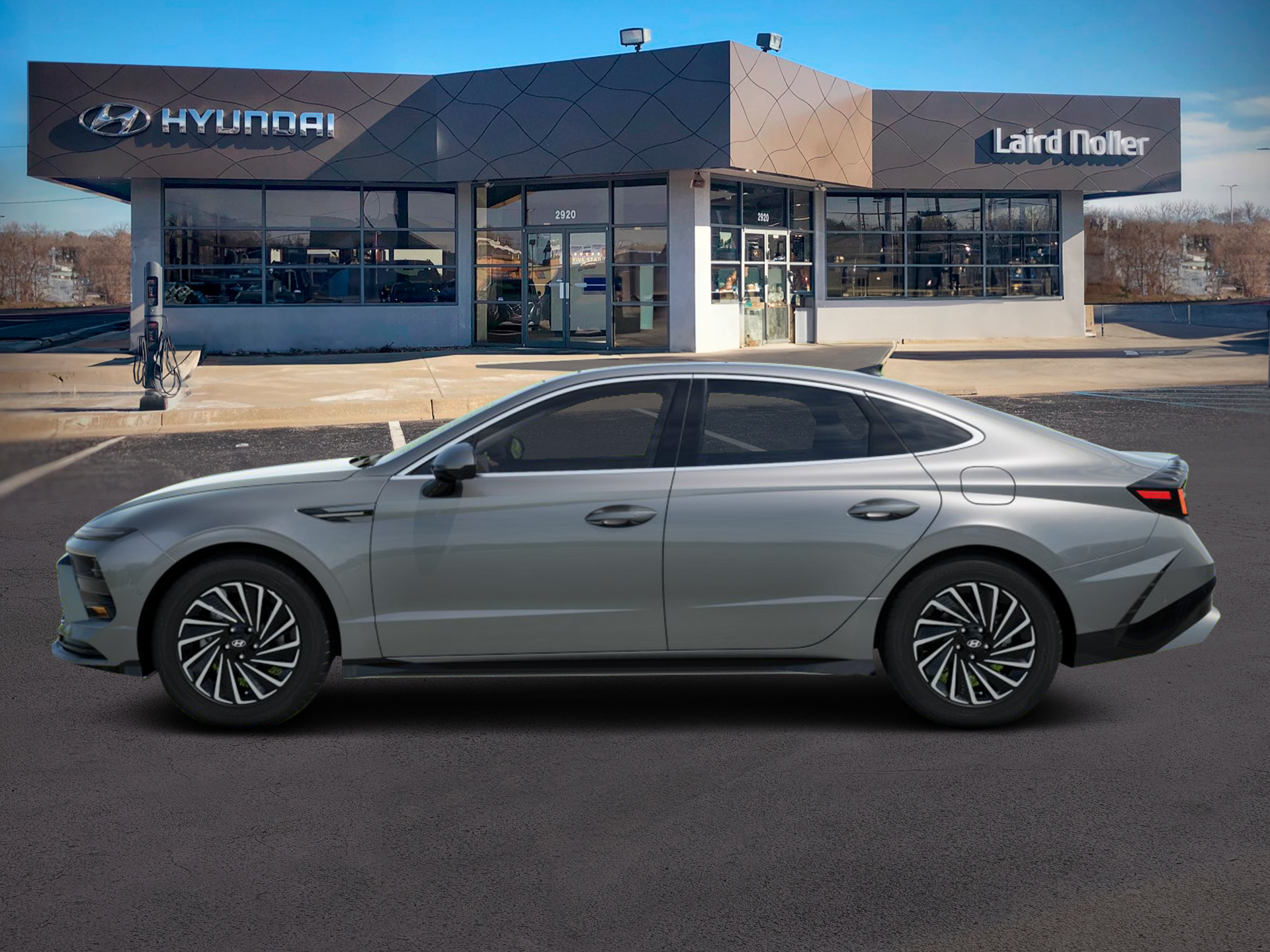 View vehicle photo 2