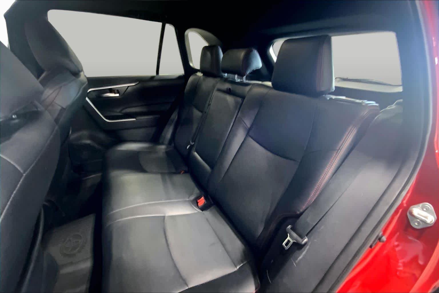 Used 2022 Supersonic Red Toyota SE image 21