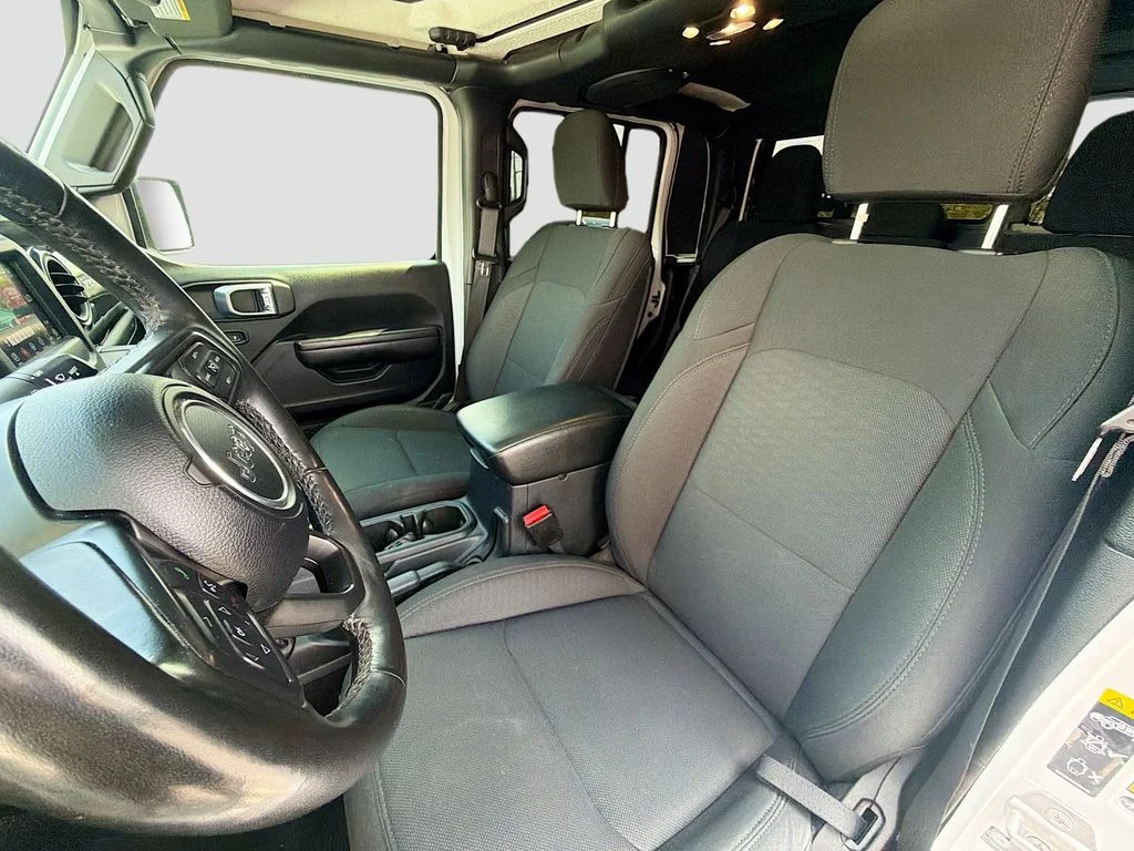 Used 2021 Bright White Clearcoat Jeep California Edition image 17