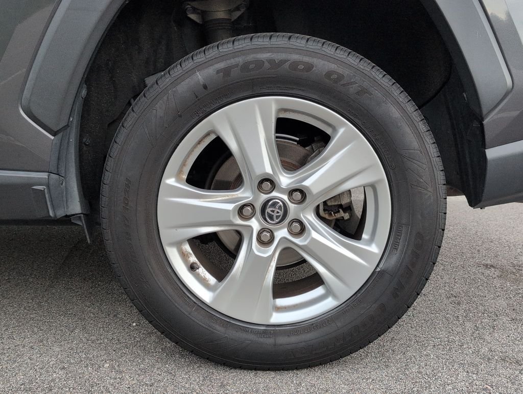 Used 2020 Gray Toyota XLE image 6