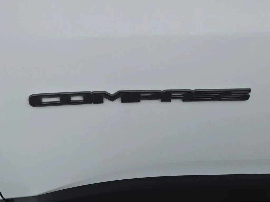 Used 2025 White Jeep Trailhawk image 22
