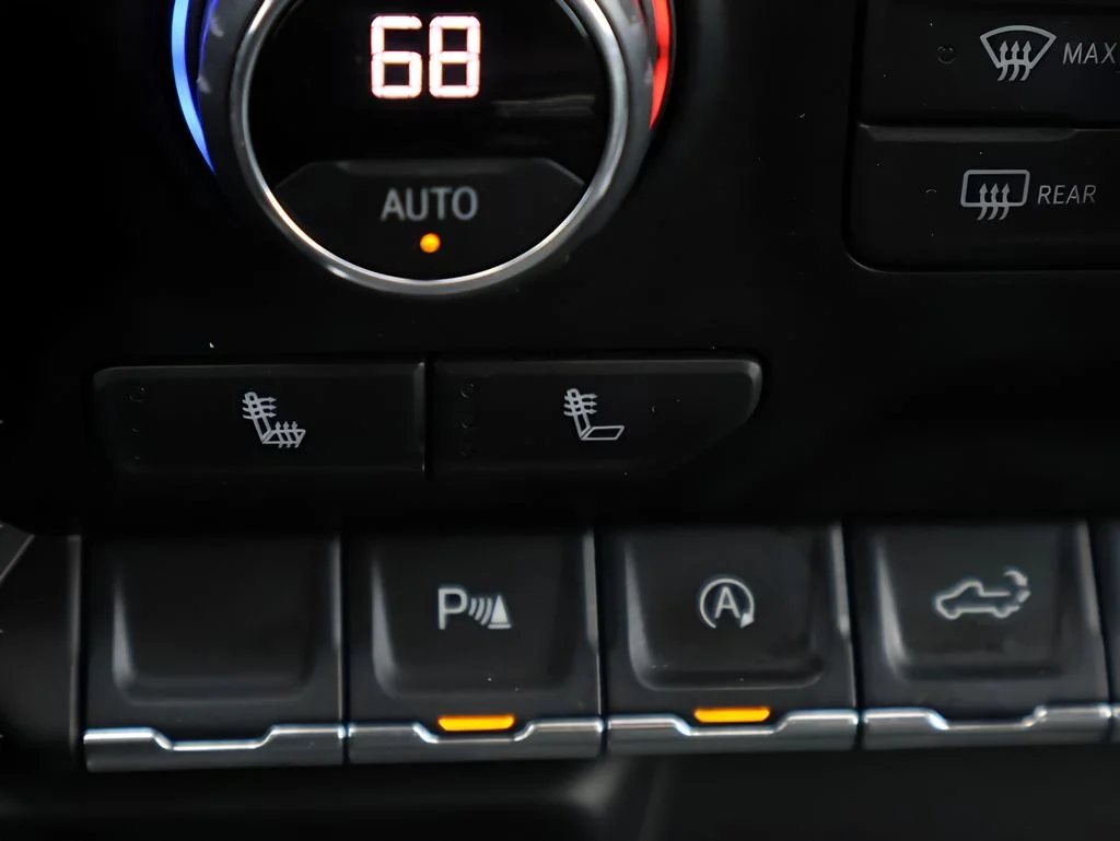 Used 2021 Silver Chevrolet LT Trail Boss image 27