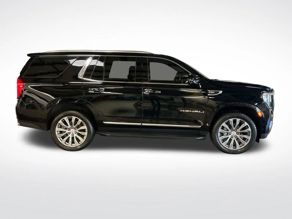 Used 2021 Black GMC Denali image 7