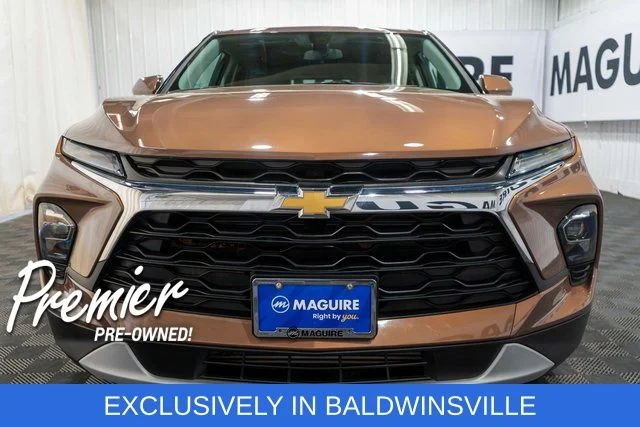 Used 2023 Brown Chevrolet LT image 3