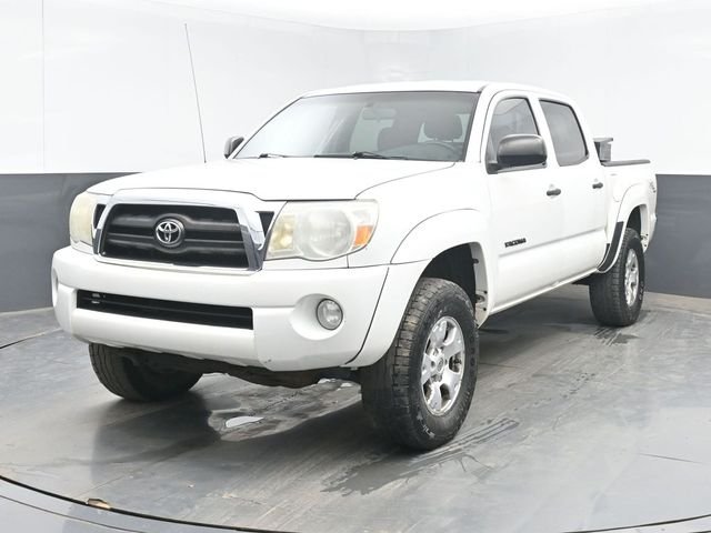 Used 2008 White Toyota Base image 4