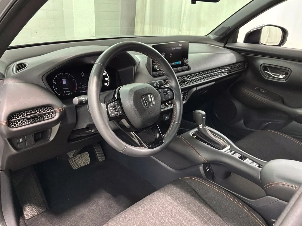 Used 2024 Urban Gray Pearl Honda 5DR AWD SPORT image 17