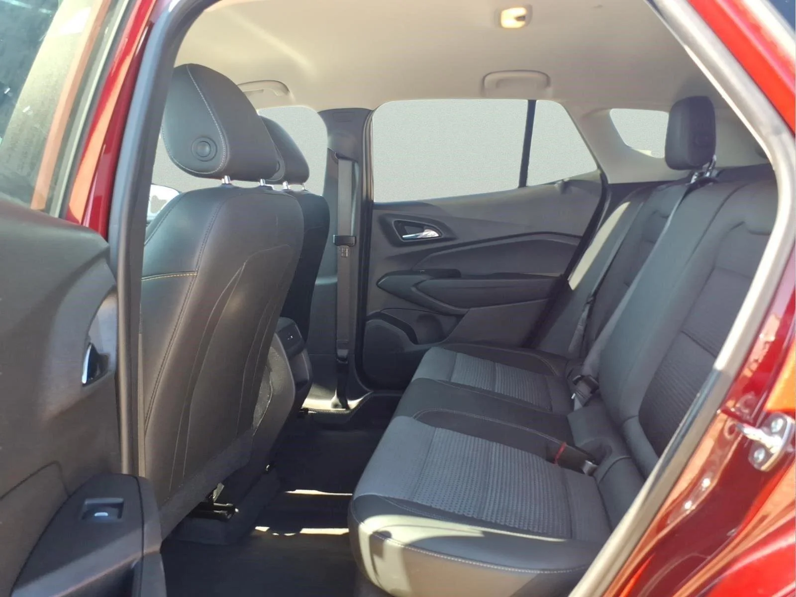 Used 2025 Crimson Metallic Chevrolet LT image 12