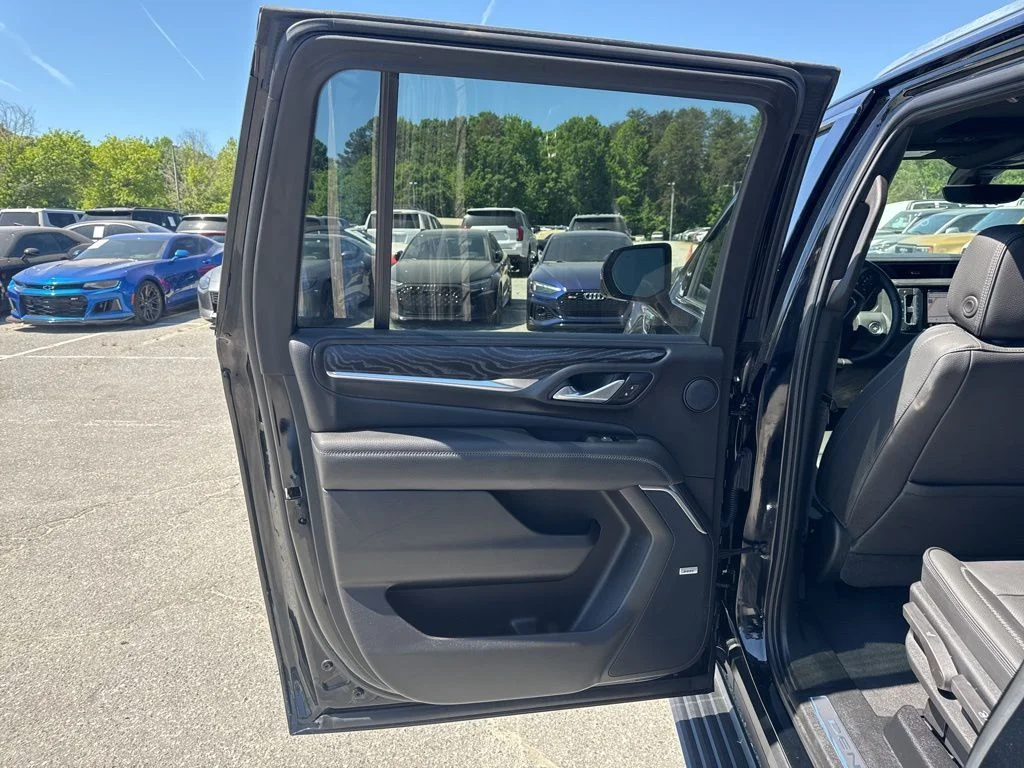 Used 2021 Black GMC Denali image 29
