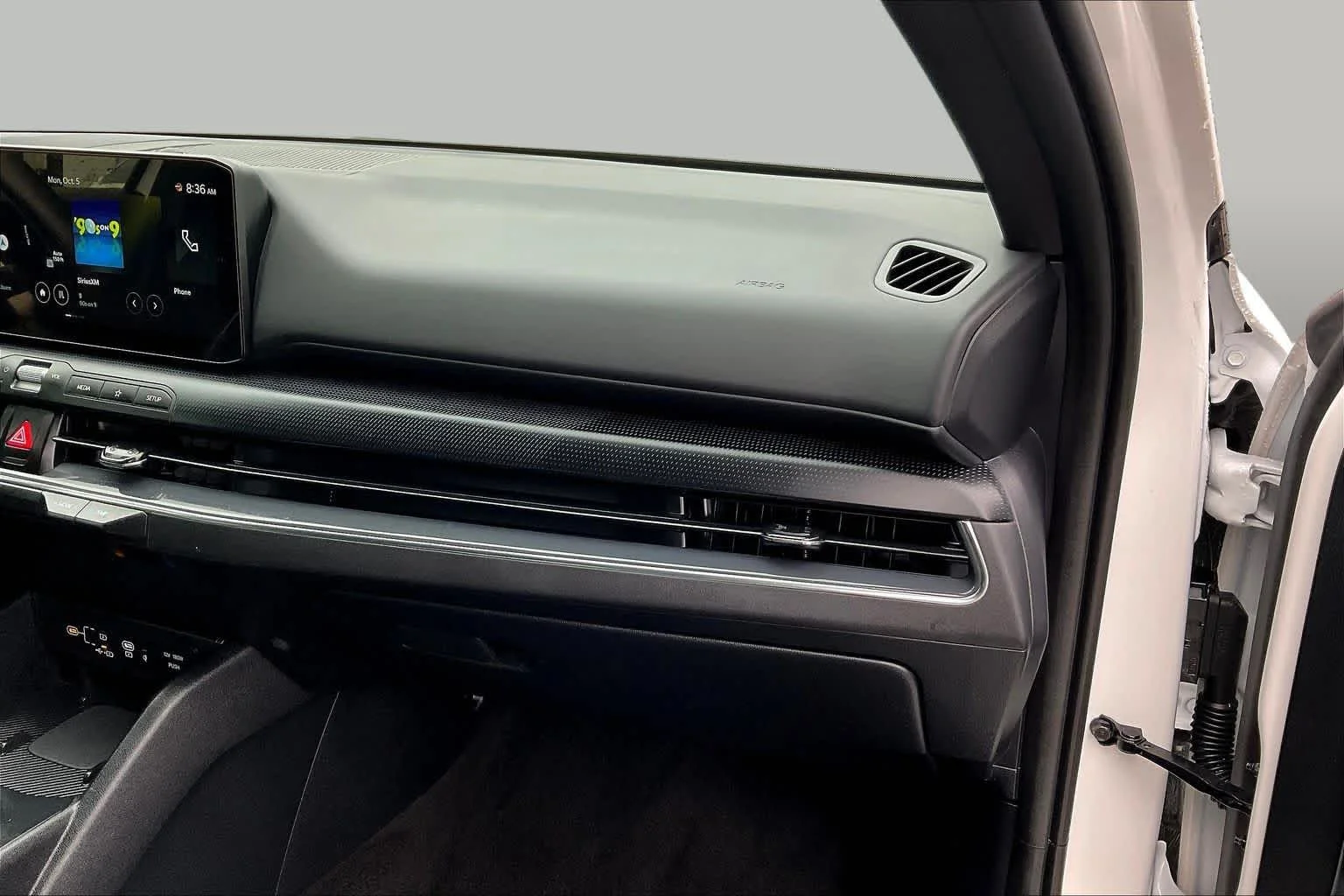 Used 2025 Snow White Pearl Kia GT-Line image 18