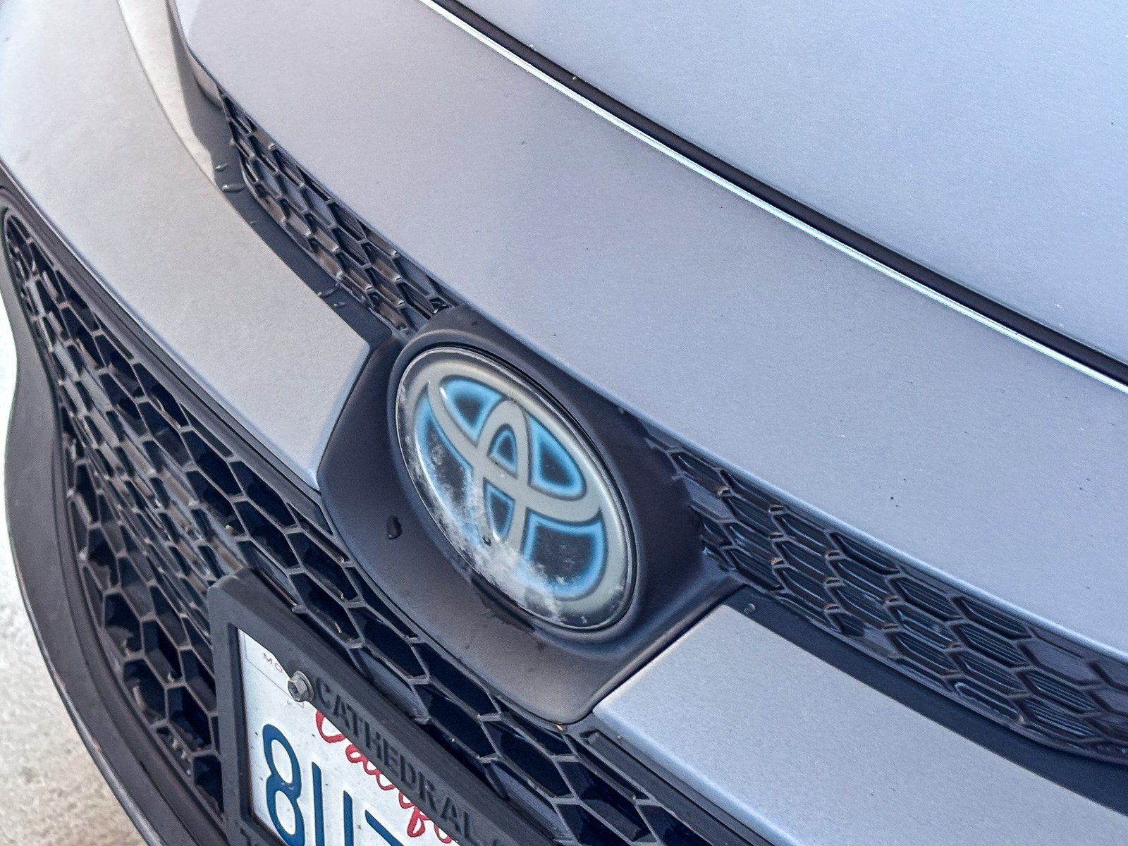 Used 2021 Super White Toyota Hybrid LE image 8
