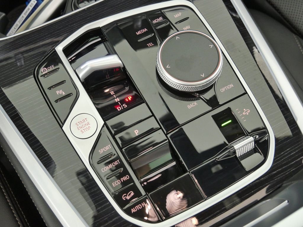 New 2026 Dravit Grey Metallic BMW xDrive40i image 48