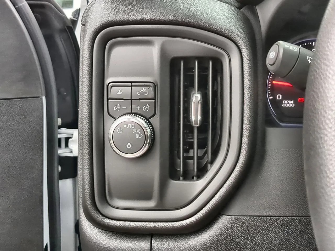 2026 GMC Sierra 2500HD Pro - Photo 17