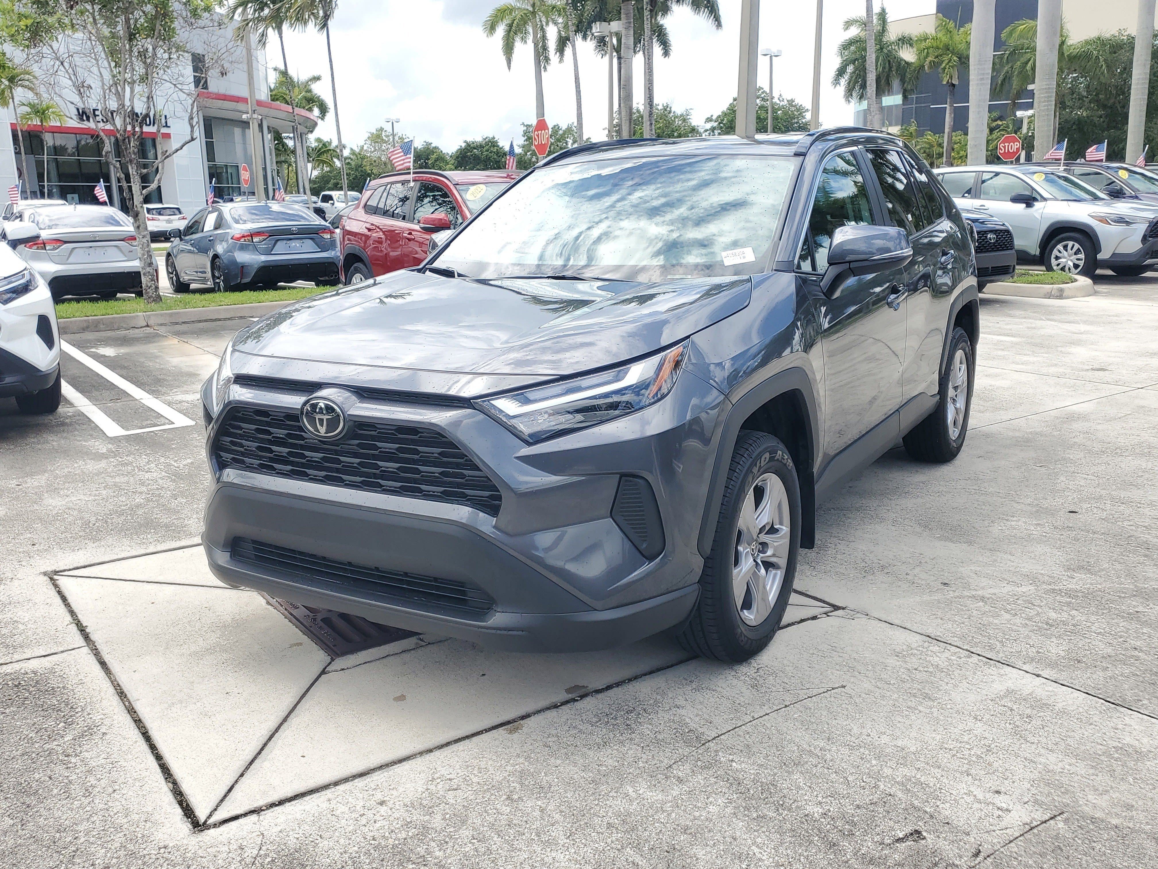 Used 2025 Magnetic Gray Metallic Toyota XLE image 7