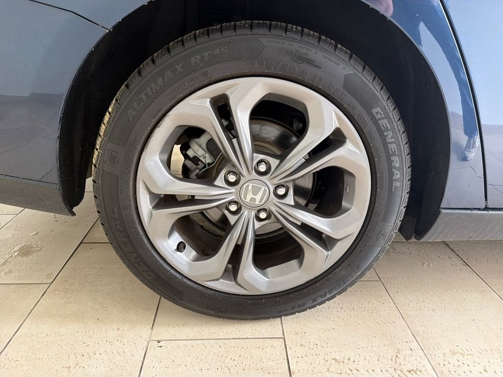 Used 2024  Honda EX image 7