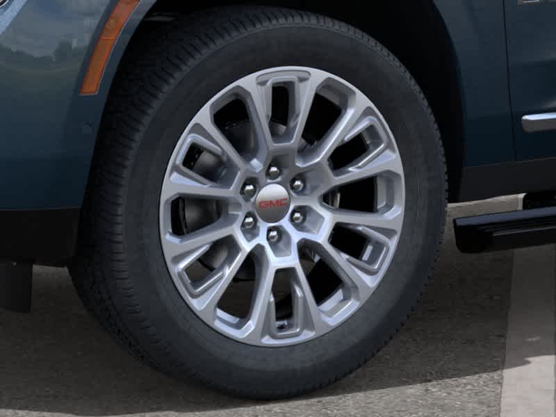 2026 GMC Yukon Denali - Photo 9