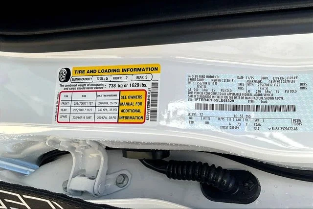 New 2025 Oxford White Ford XL image 8