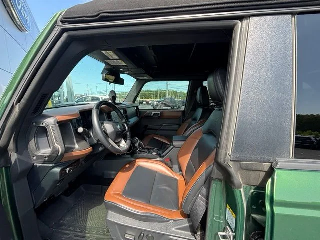 Used 2024 Green Metallic Ford Outer Banks image 3