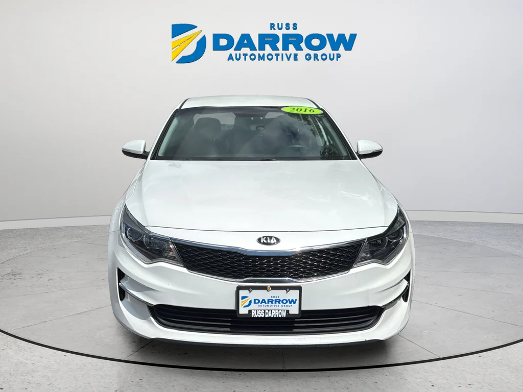 Used 2016 White Kia LX image 8