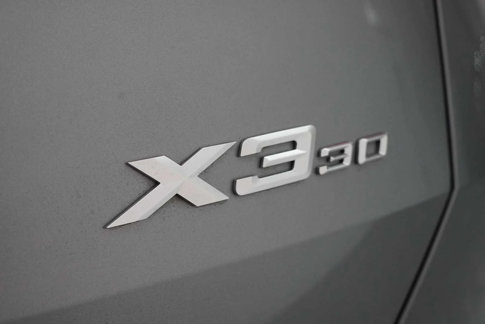 Certified Used 2025 Skyscraper Gray Metallic BMW 30 xDrive image 9