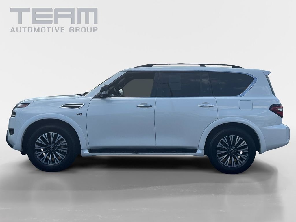 Used 2022 White Nissan SL image 4