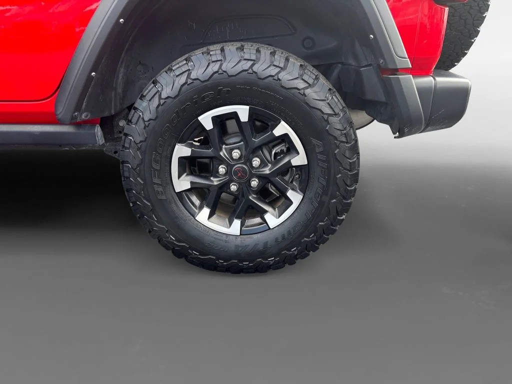 Used 2025 Red Jeep Rubicon image 9