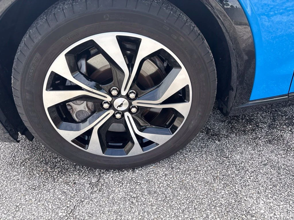 Used 2023 Blue Ford Premium image 12