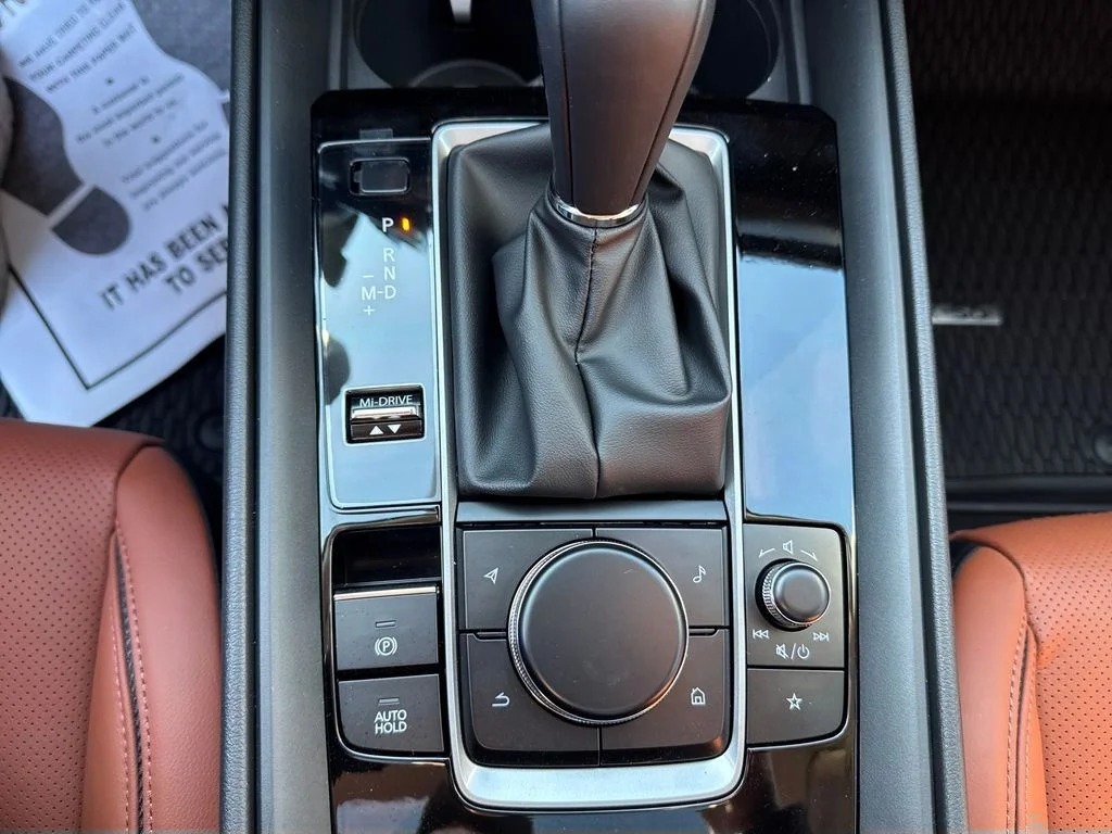 New 2026 Sand Metallic Mazda 2.5 Turbo Meridian Edition image 24