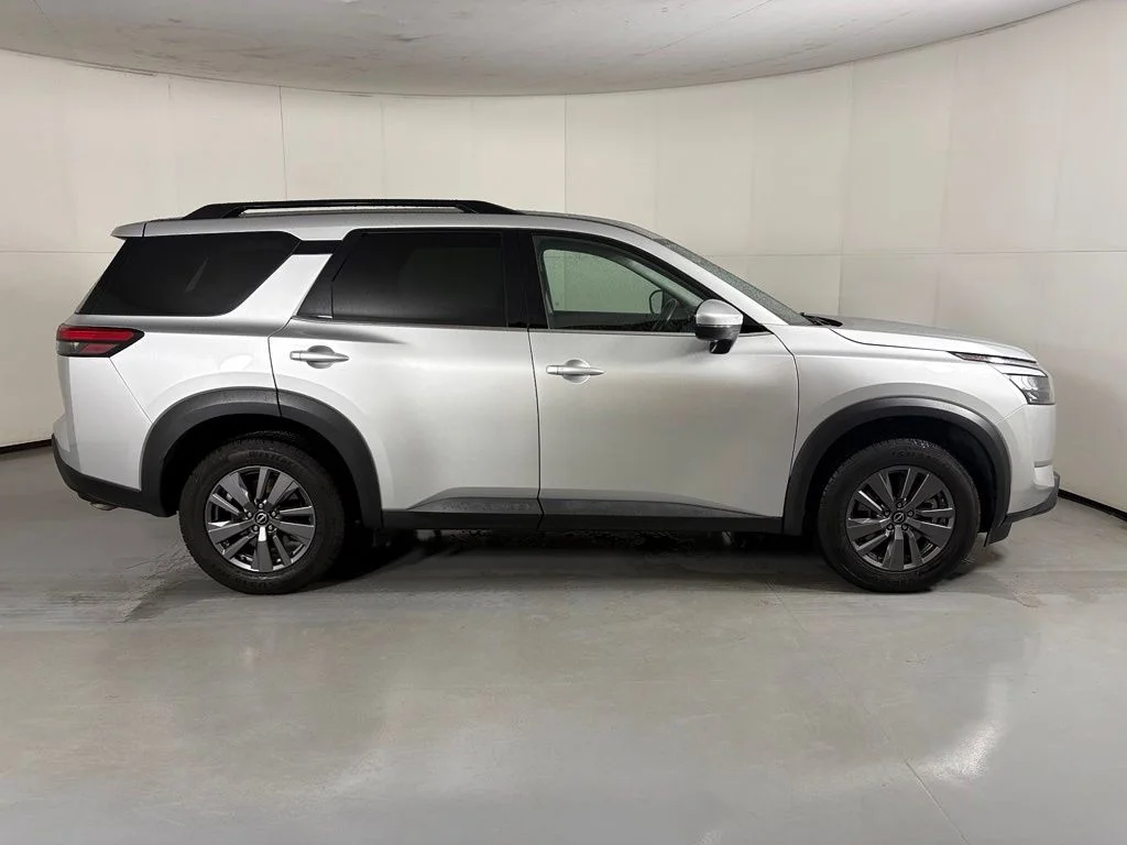 Used 2024 Silver Nissan SV image 9