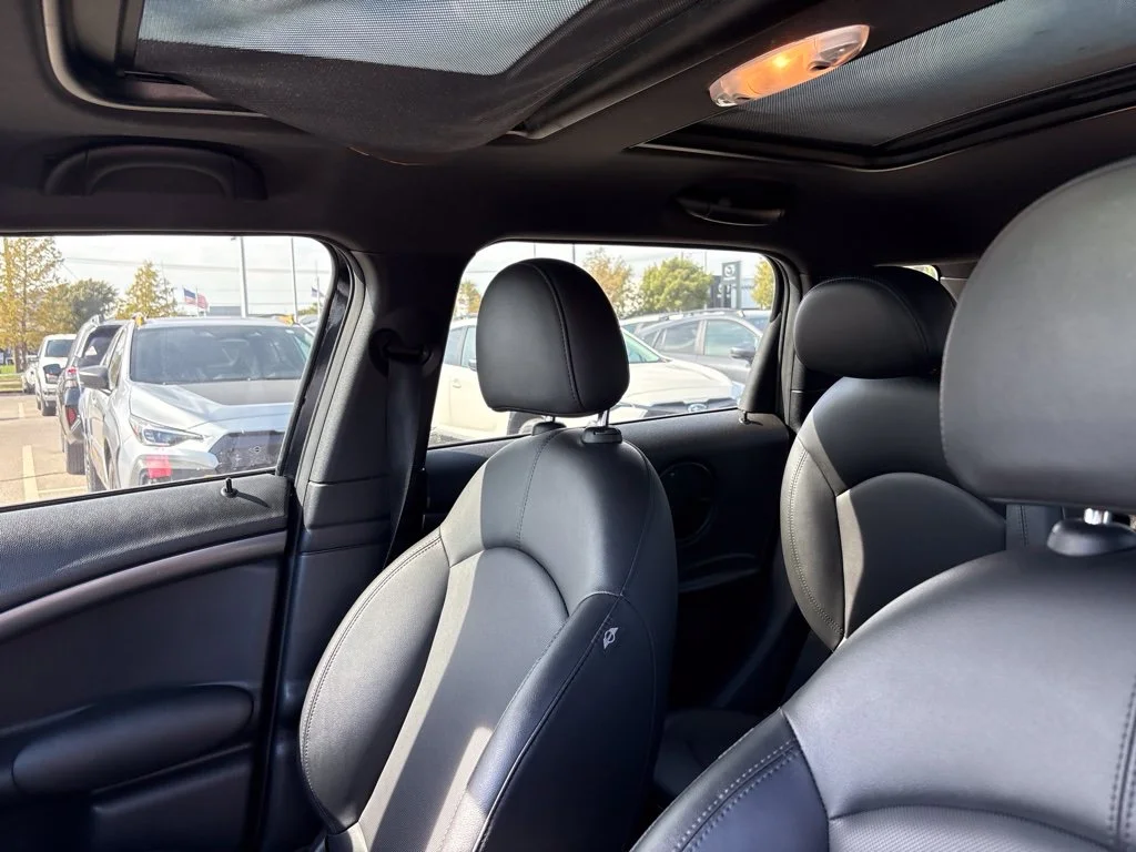 Used 2012 Black MINI Base image 5