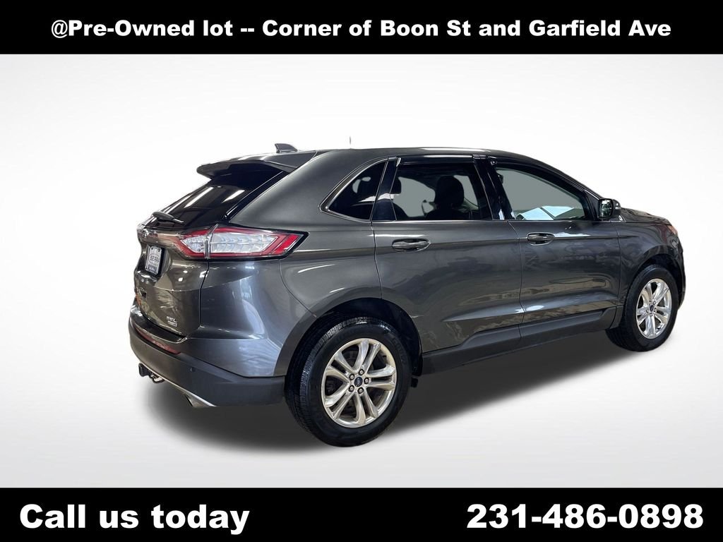 Used 2018 Gray Ford SEL image 5