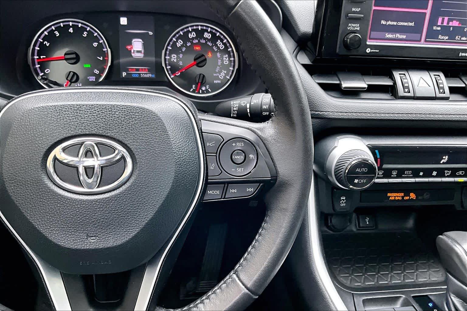 Used 2022 Blizzard Pearl Toyota XLE Premium image 25