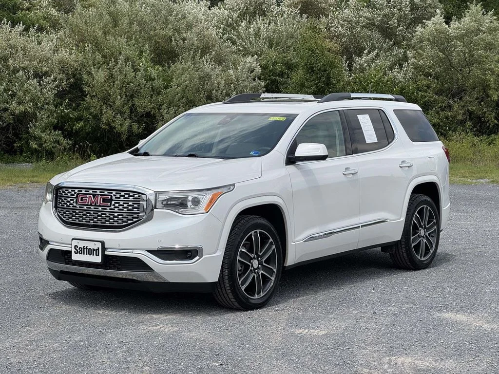 Used 2017 White GMC Denali image 1