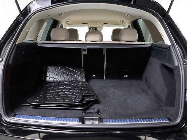 Used 2017 Black Mercedes-Benz GLC 300 image 29