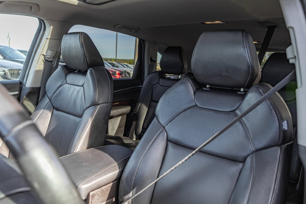 Used 2017  Acura 3.5L image 12