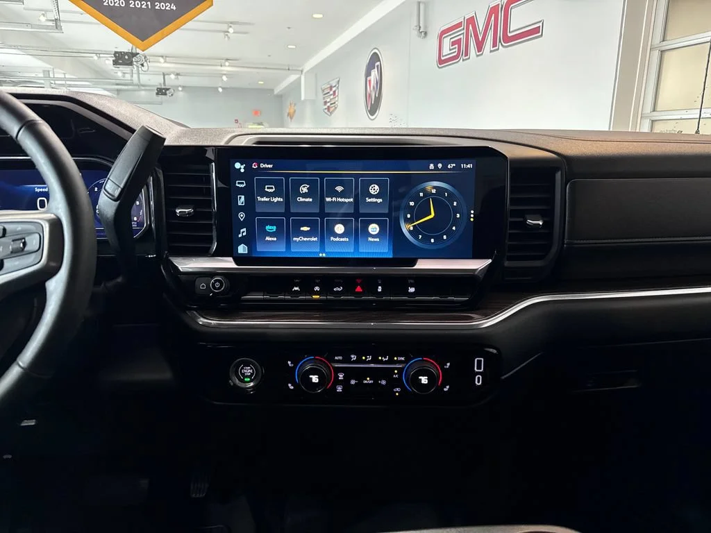 2023 Chevrolet Silverado 1500 LT - Photo 19
