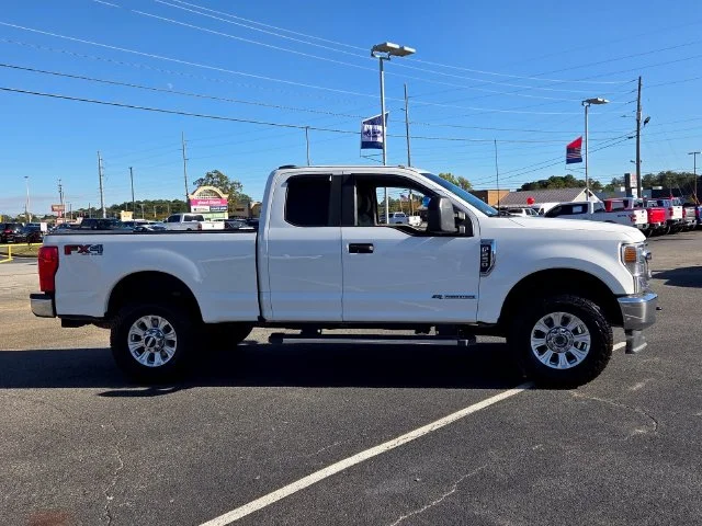 Used 2021 White Ford XL image 8