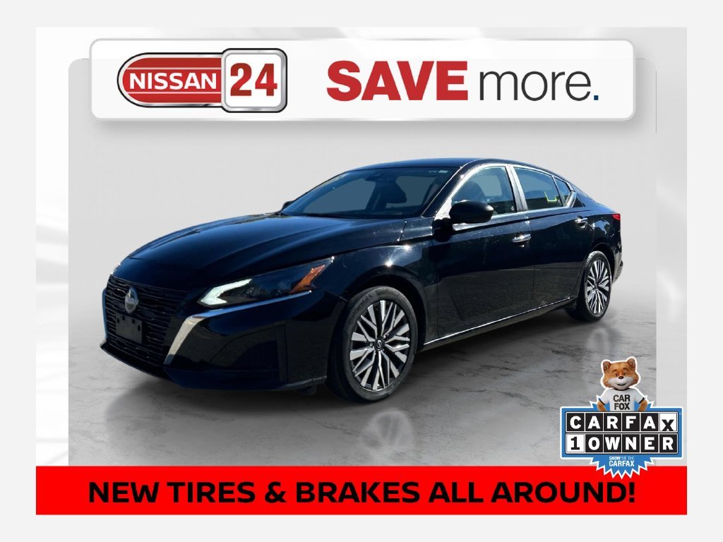 Used 2024 Black Nissan 2.5 SV image 1