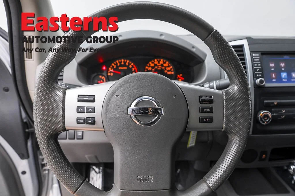 Used 2019 Silver Nissan S image 10
