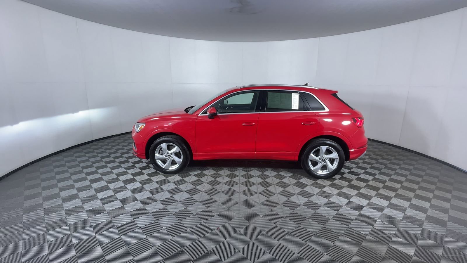 2022 Audi Q3 Premium Plus - Photo 5