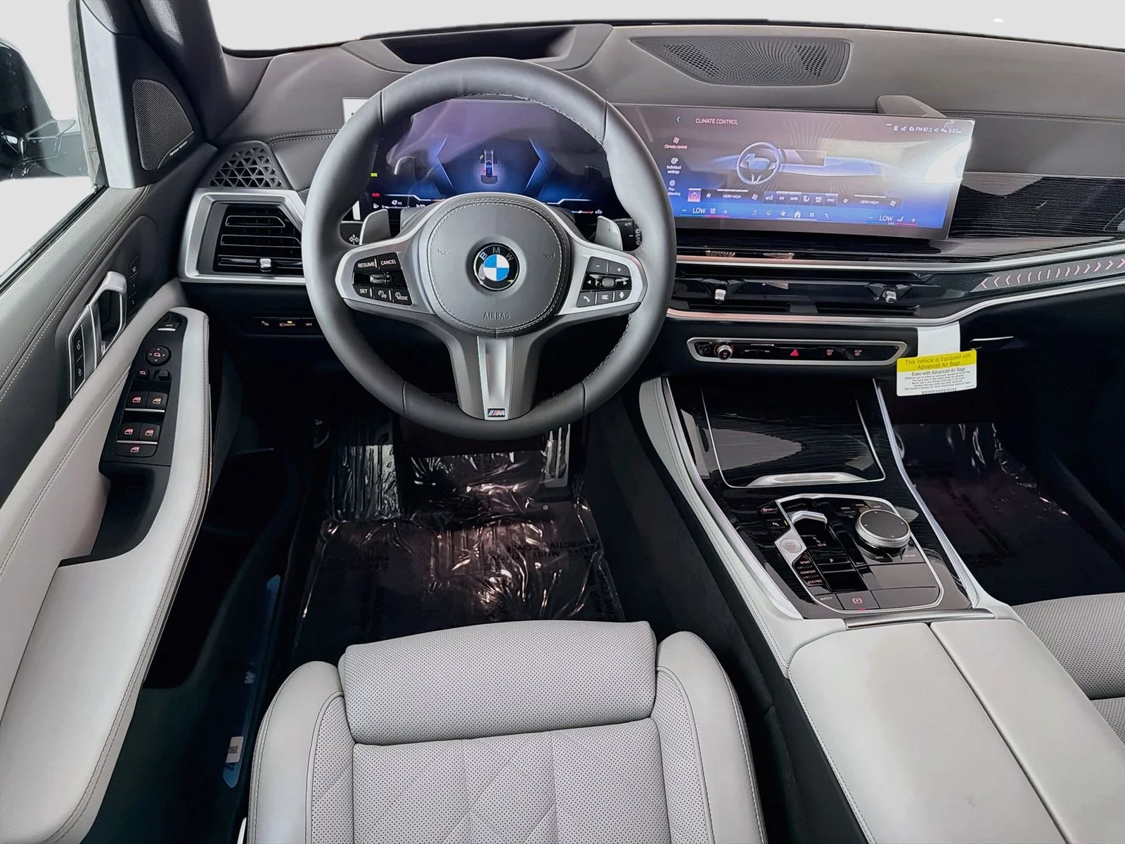 New 2026 Black Sapphire Metallic BMW sDrive40i image 24