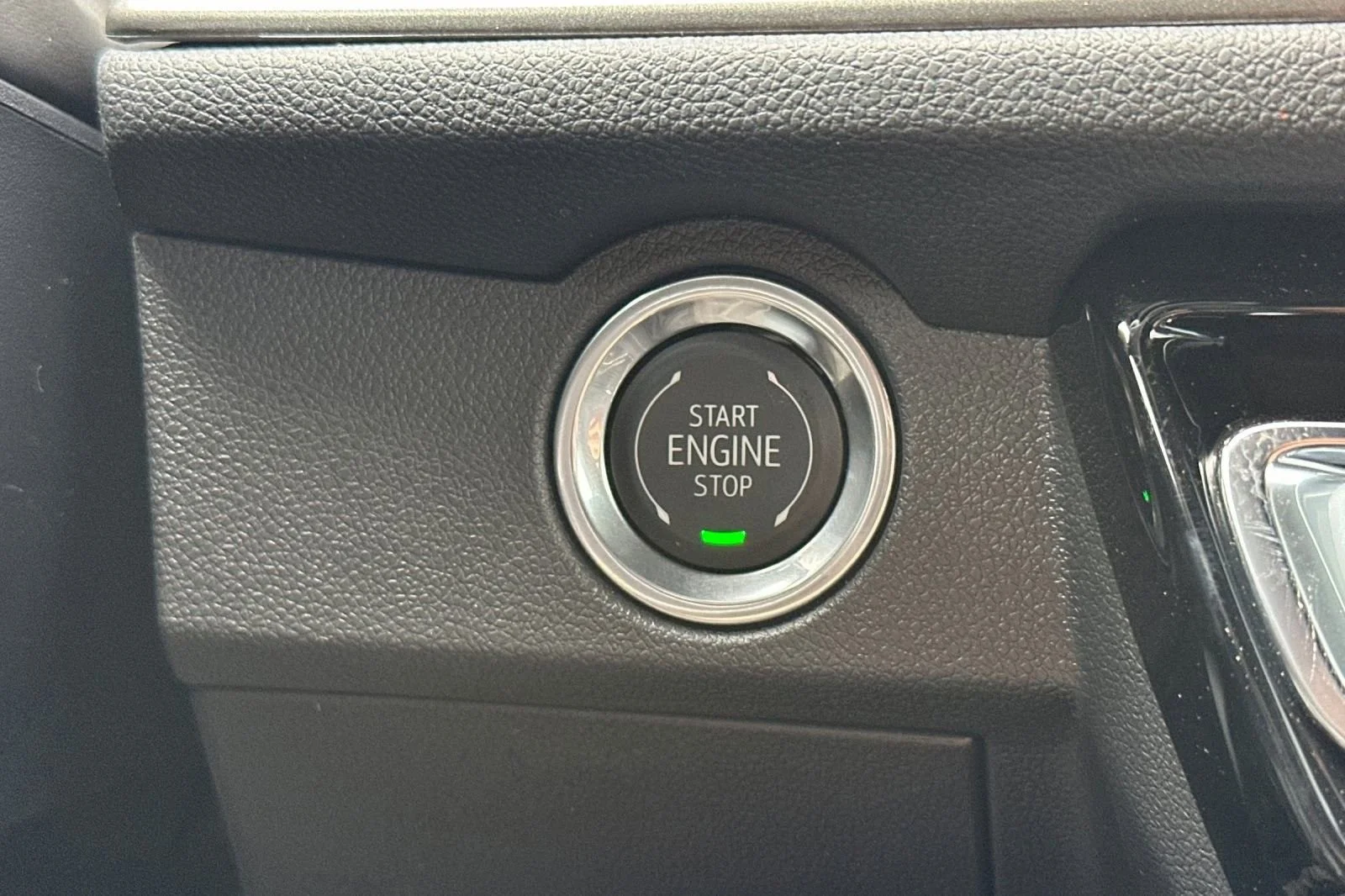 2025 Chevrolet Traverse LT - Photo 27