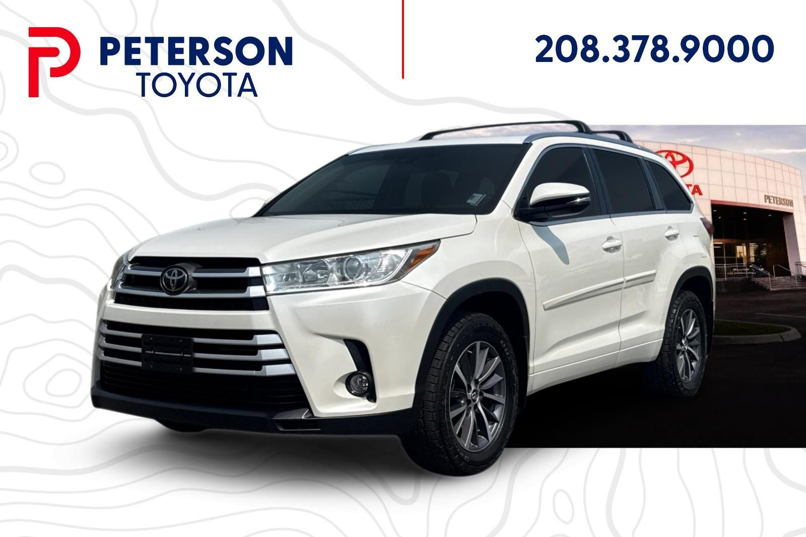 Used 2018 White Toyota XLE image 7